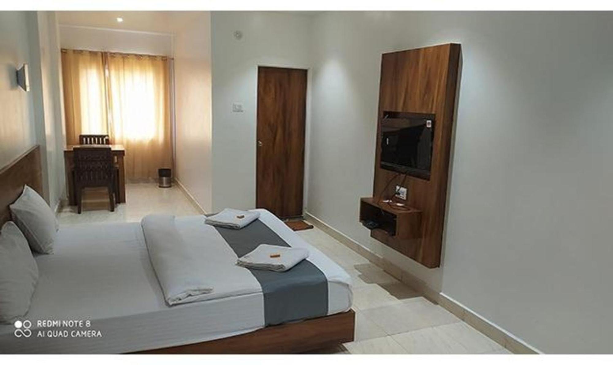 Fabhotel Omkar Pride Poona Buitenkant foto