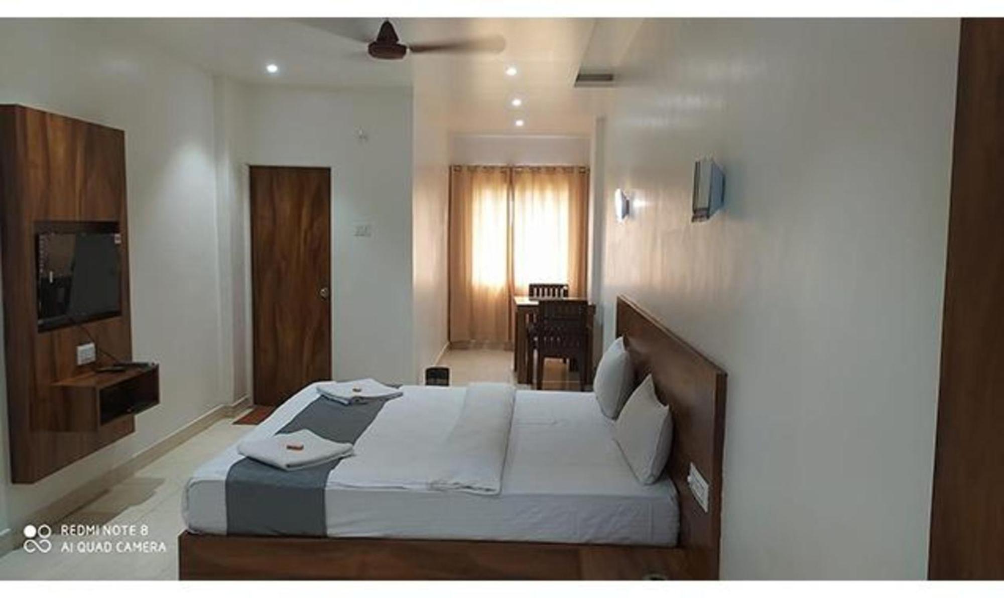 Fabhotel Omkar Pride Poona Buitenkant foto