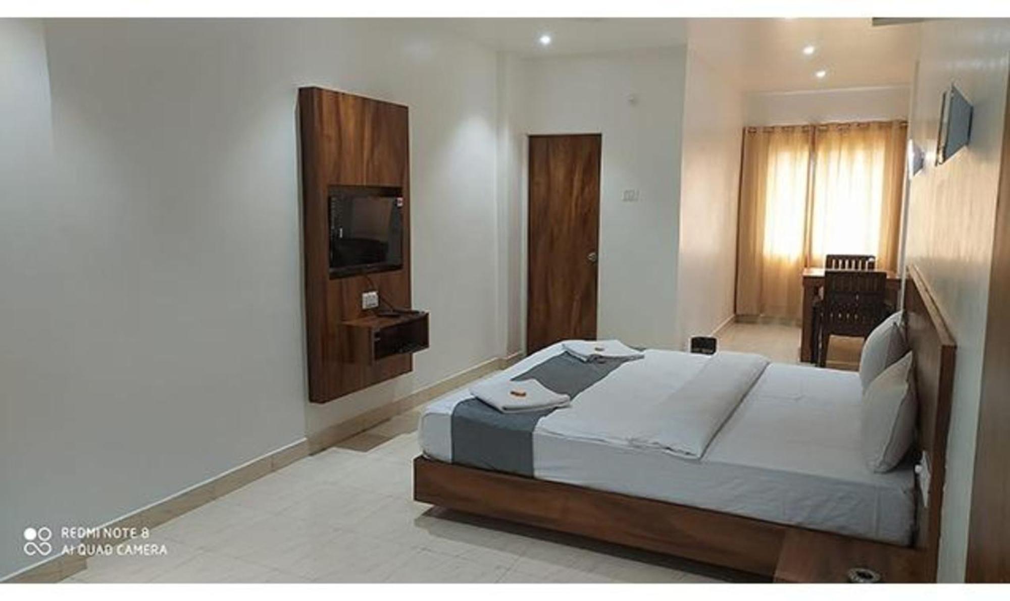 Fabhotel Omkar Pride Poona Buitenkant foto